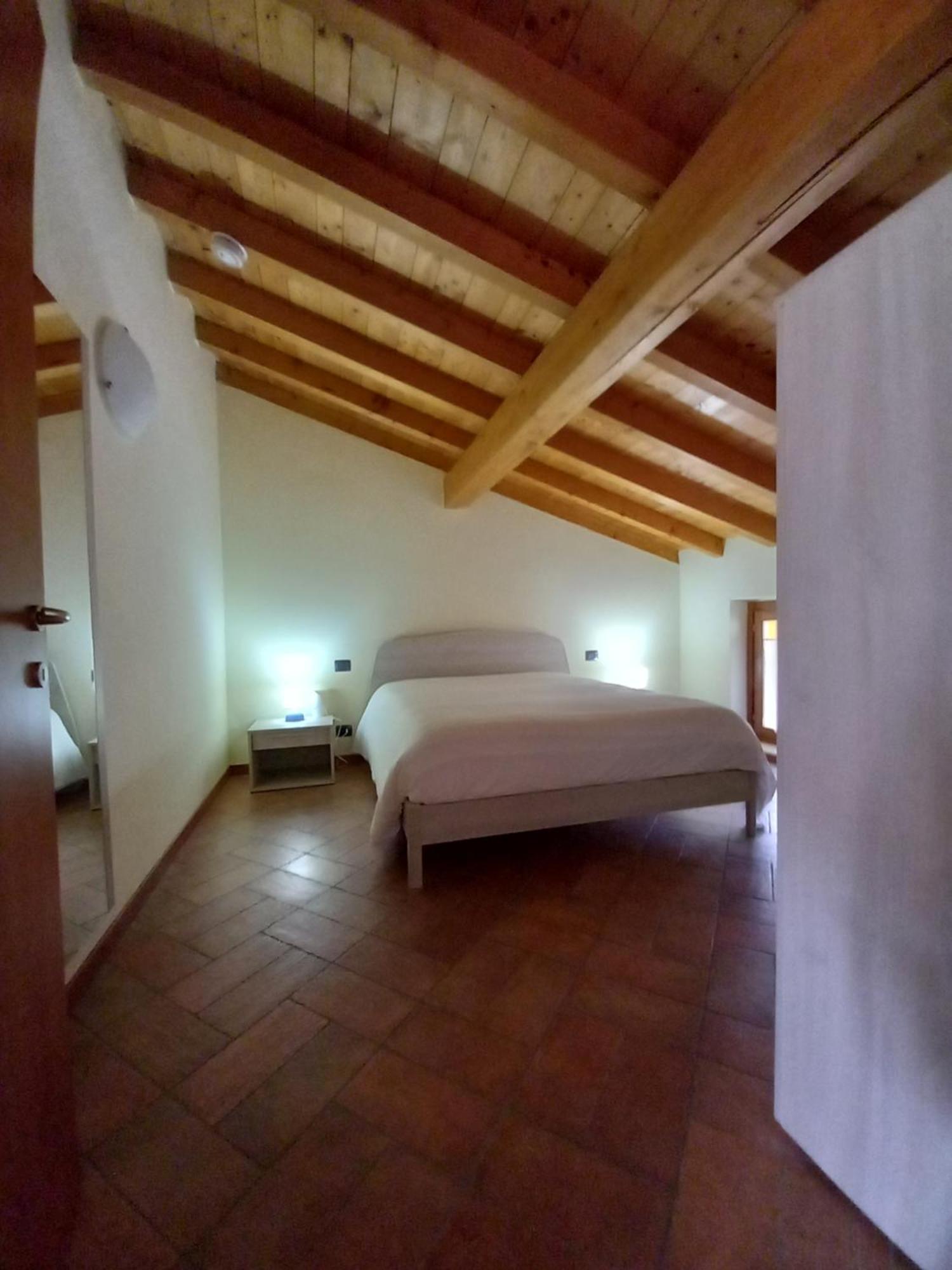 Casa Vacanze Tania Somendenna Esterno foto