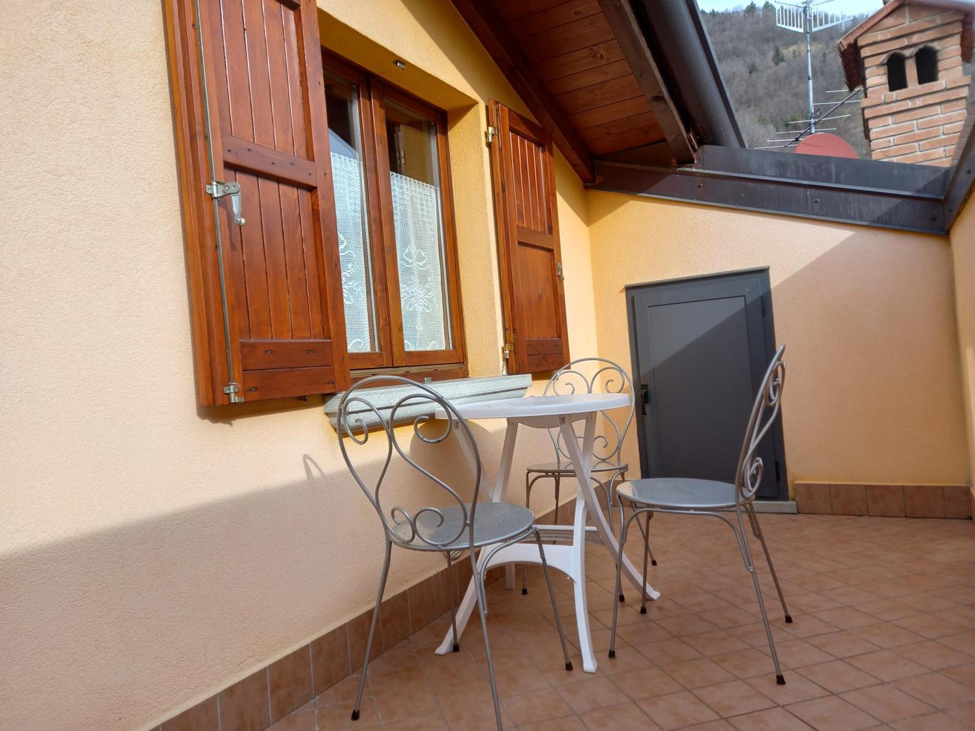 Casa Vacanze Tania Somendenna Esterno foto